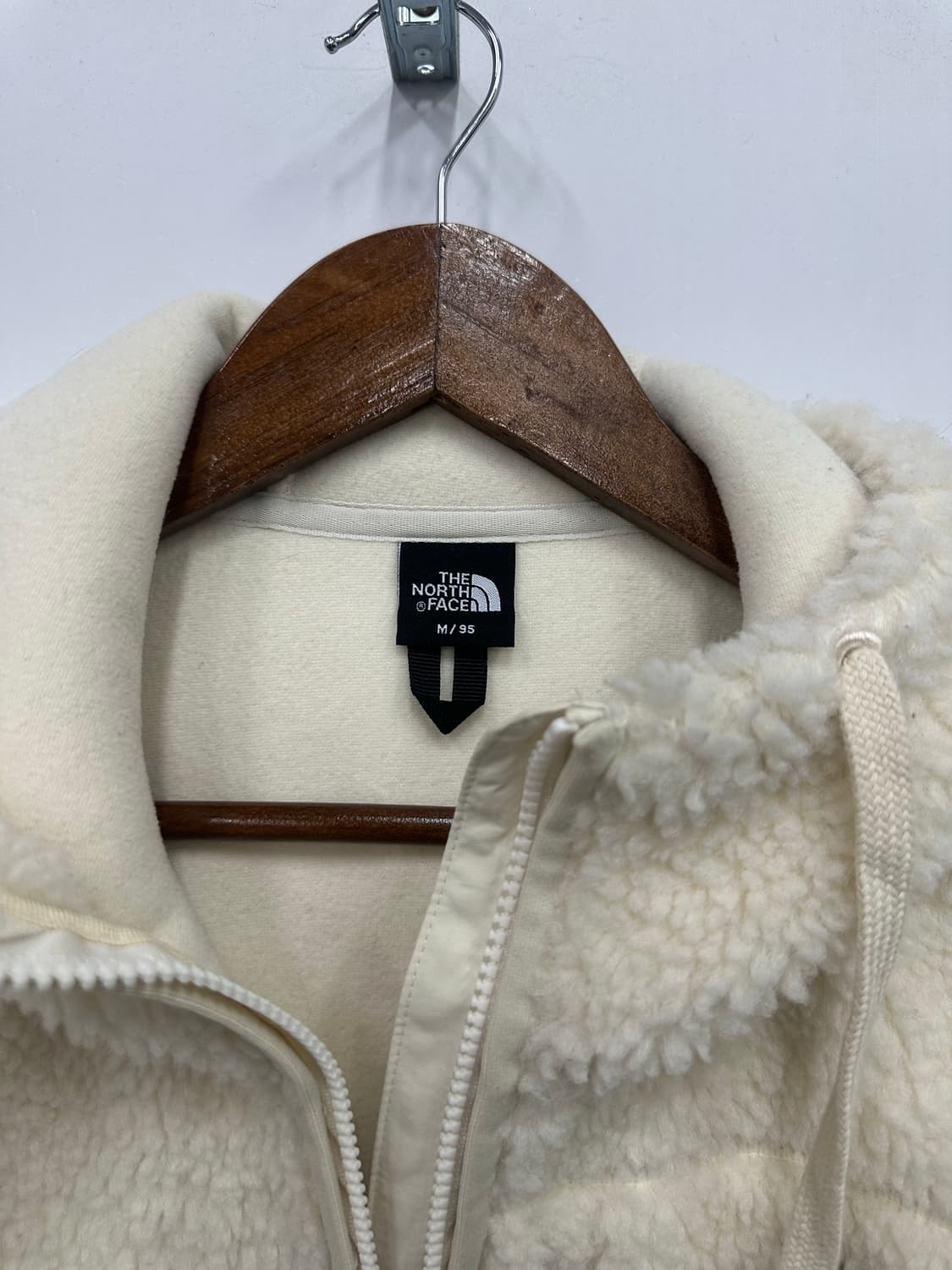 노스페이스 아이보리 뽀글이 후리스  상품이미지2