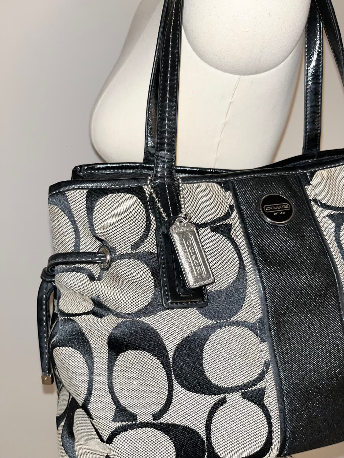 Coach Cookie&cream Shoulder bag 상품이미지4