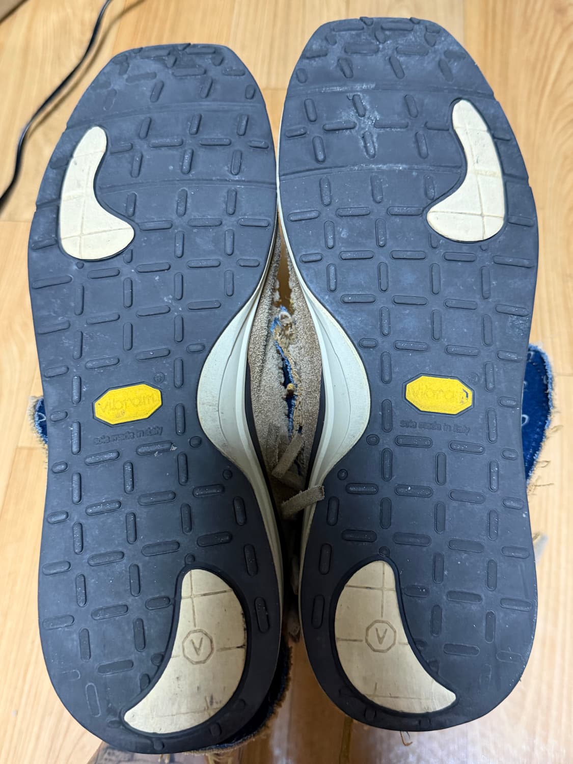 비즈빔 스웨이드 FBT 샌드 콘초 커스텀 9.5 상품이미지3