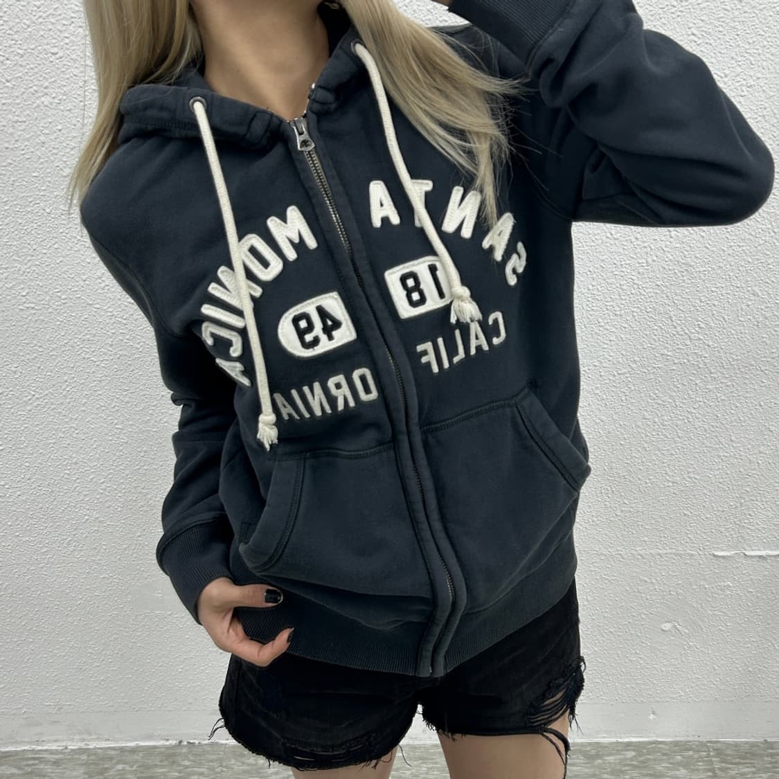 후아유 센터로고 차콜 후드집업 M 상품이미지1