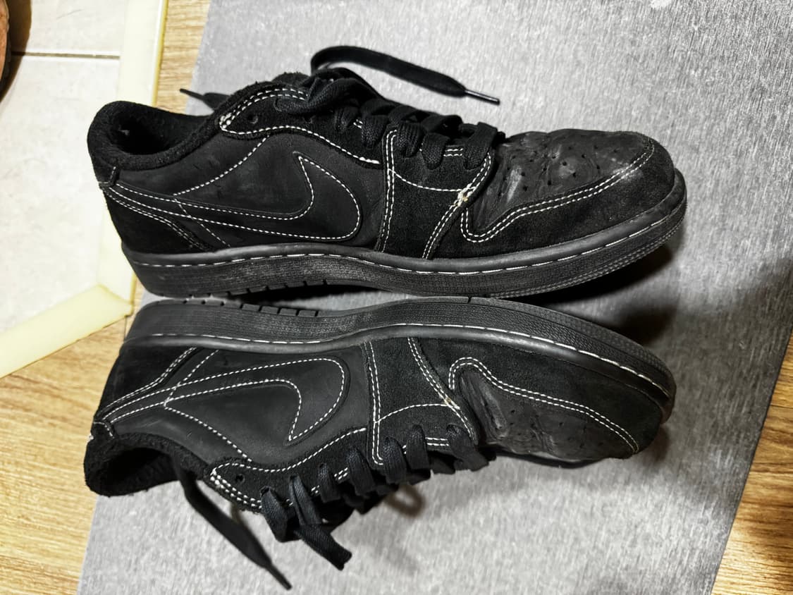 나이키 에어 조던1 로우 트래비스 스캇 블랙 팬텀 270 상품이미지2