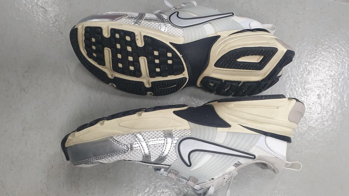 나이키 V2K 런 운동화 265mm 상품이미지3