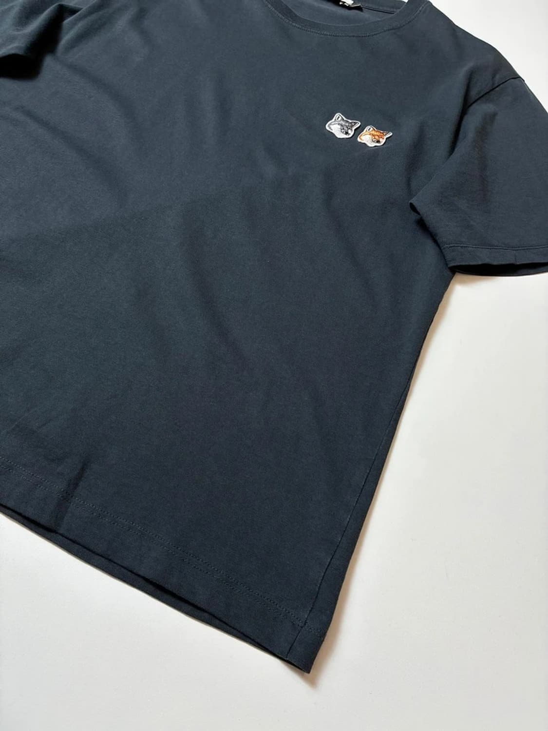 메종키츠네 22ss 더블폭스 헤드 반팔 티셔츠 PN8561 상품이미지4