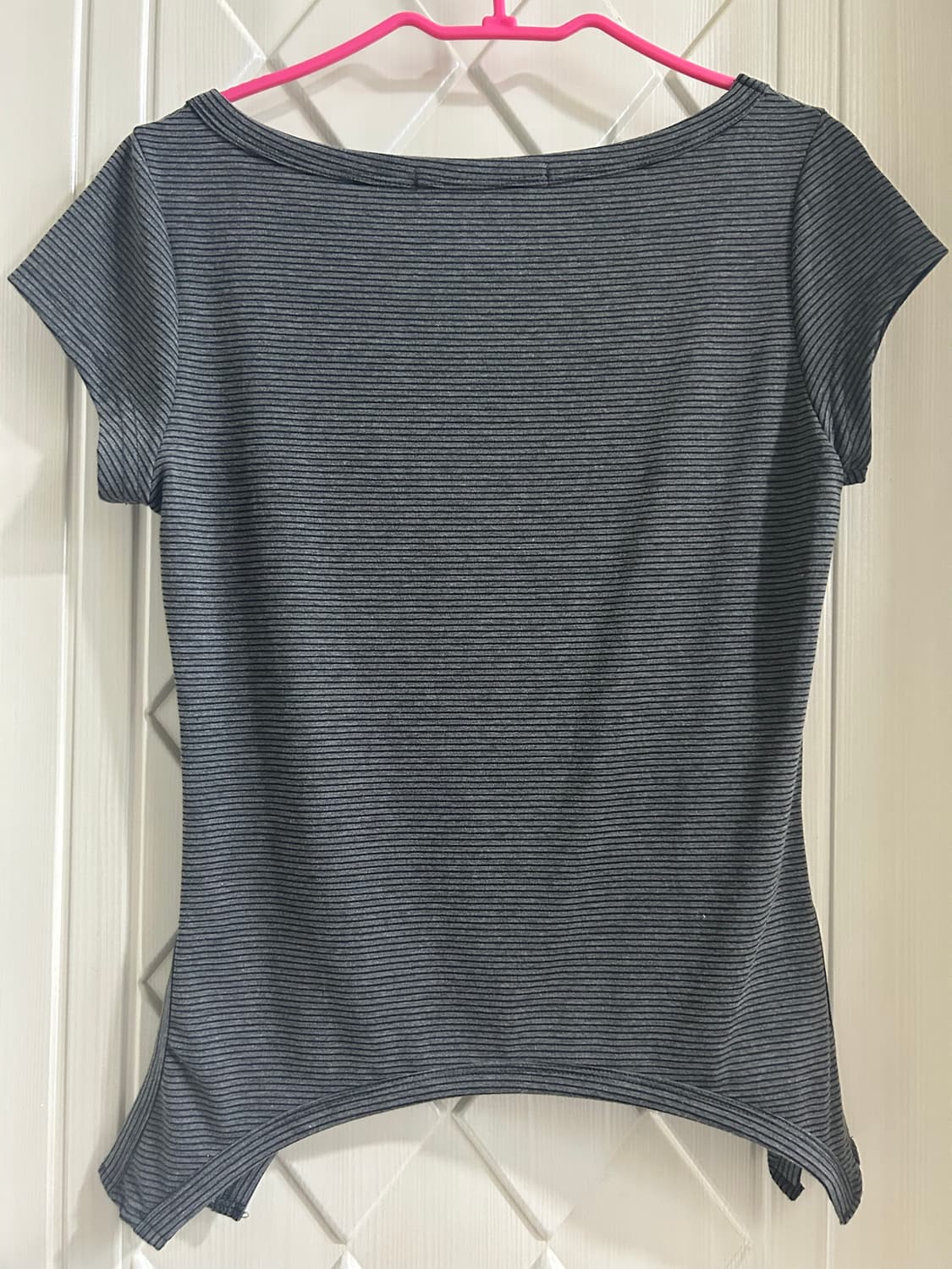 셋업이엑스이 STRIPE ANGEL TOP / CHARCOAL 상품이미지4