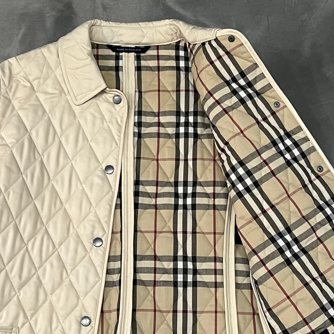  버버리 퀼티드 자켓 y15576 상품이미지5