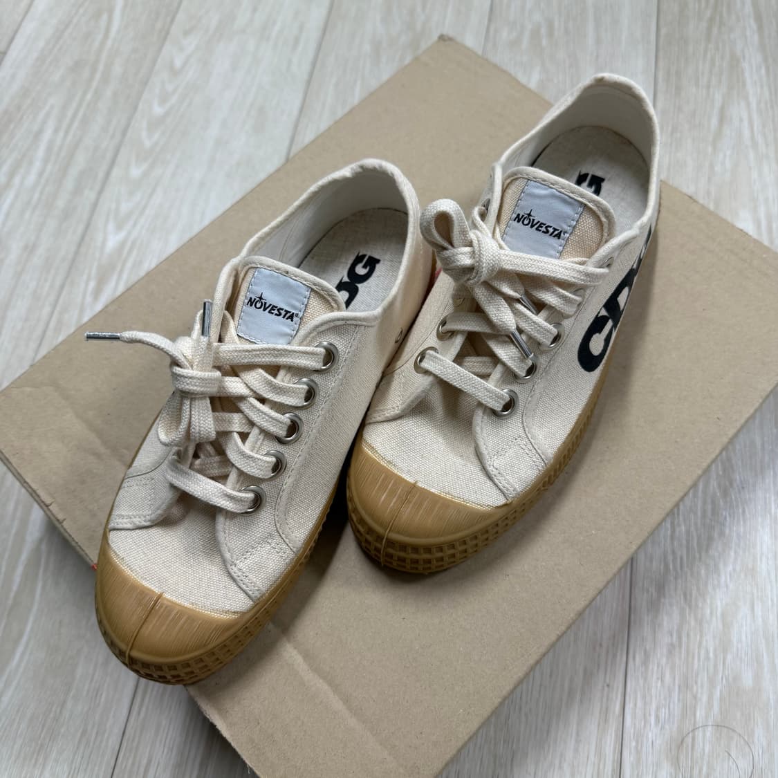 꼼데가르송 노베스타 comme des garcons CDG Novesta 상품이미지1