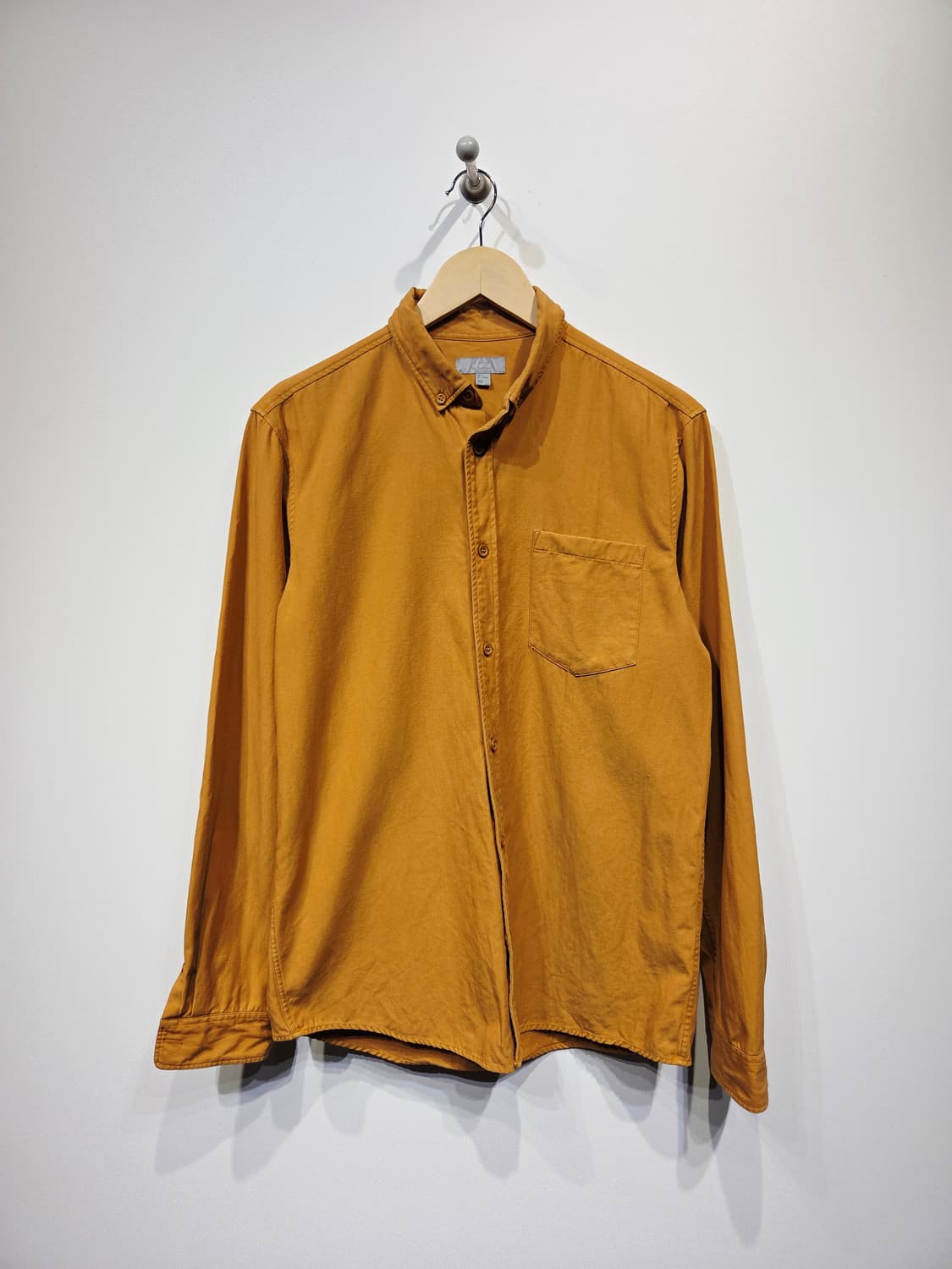 COS. 남자 카멜 톤 포켓 셔츠_S 상품이미지2