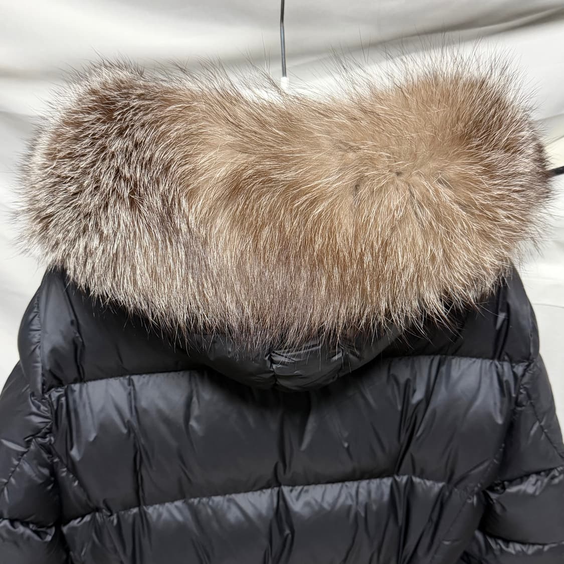 [새상품/풀구성] 몽클레어 보에딕 여성패딩 블랙 폭스퍼 3사이즈 상품이미지6