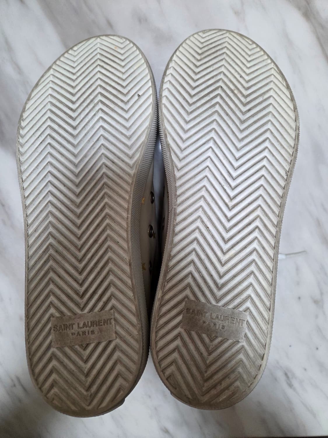 생로랑 레더 하이탑 스니커즈 상품이미지6