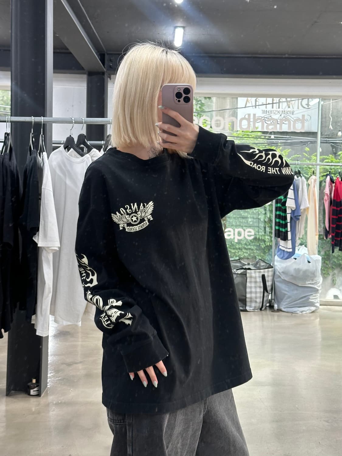 벤슨 윙스타 프린트 블랙 롱슬리브 긴팔티 상품이미지2
