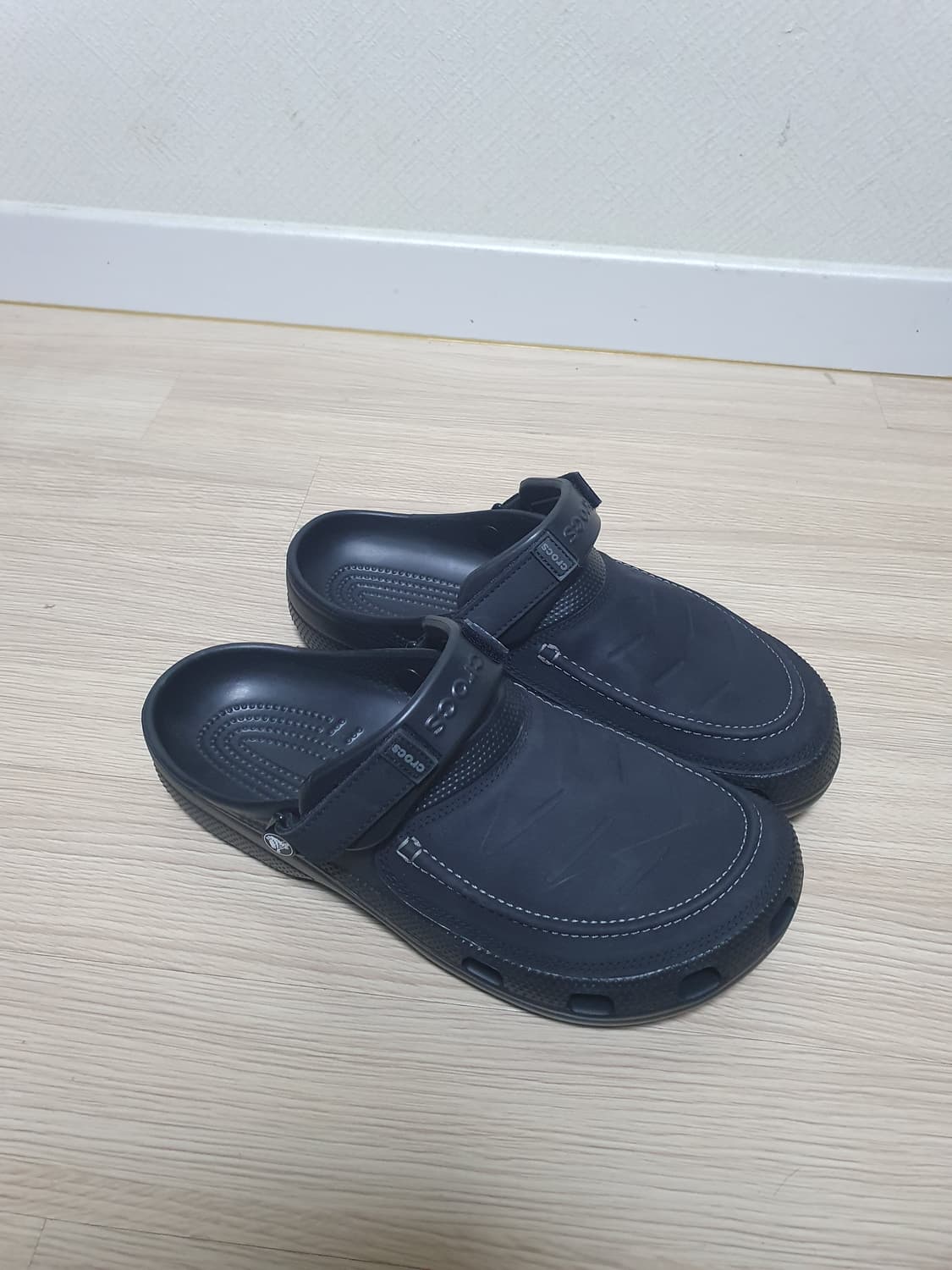 크록스 유콘 슬리퍼 280~85 상품이미지2