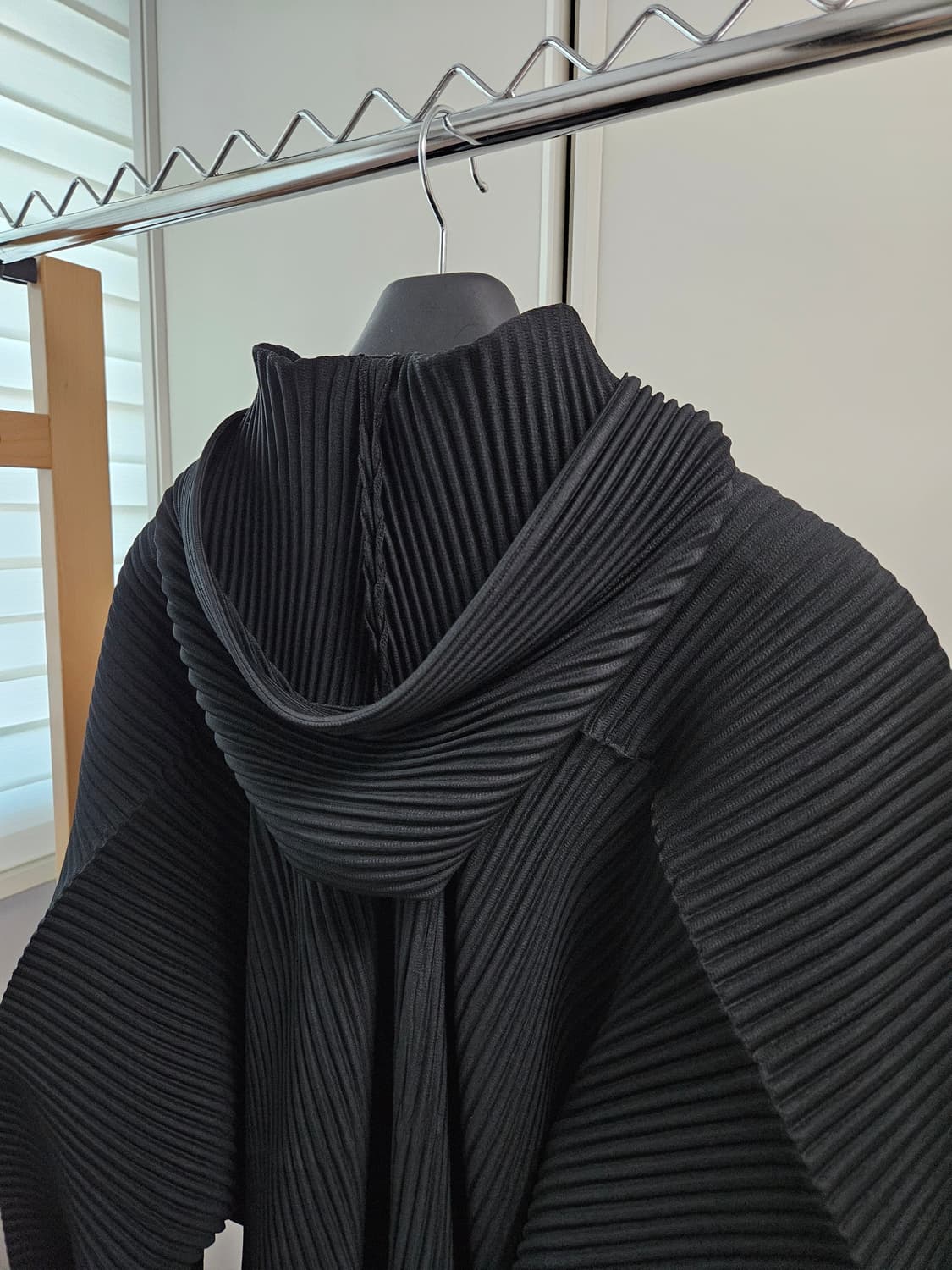 옴므플리세/ 25년 5월 먼슬리 오버사이즈 후드 집업 블랙/ 3 상품이미지4