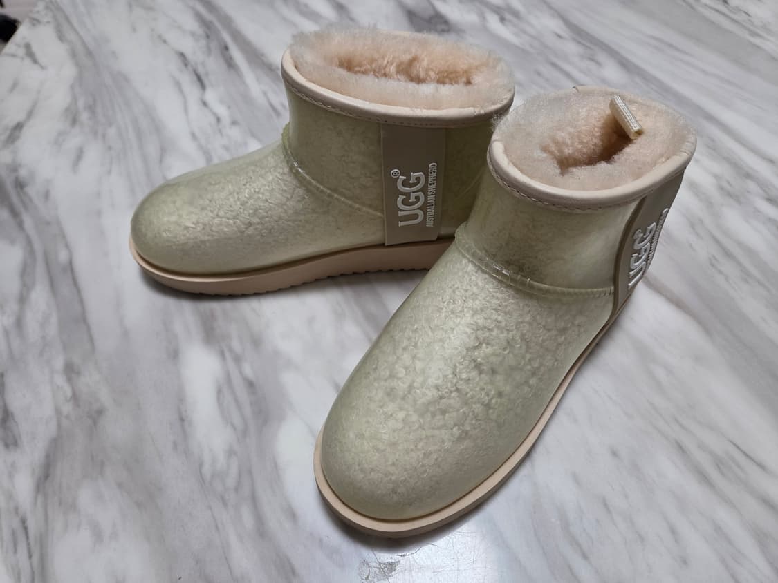 어그 클래식 클리어 울트라미니 부츠 상품이미지10