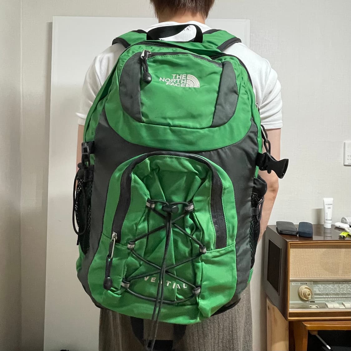 THE NORTH FACE GREEN BACKPACK 상품이미지1