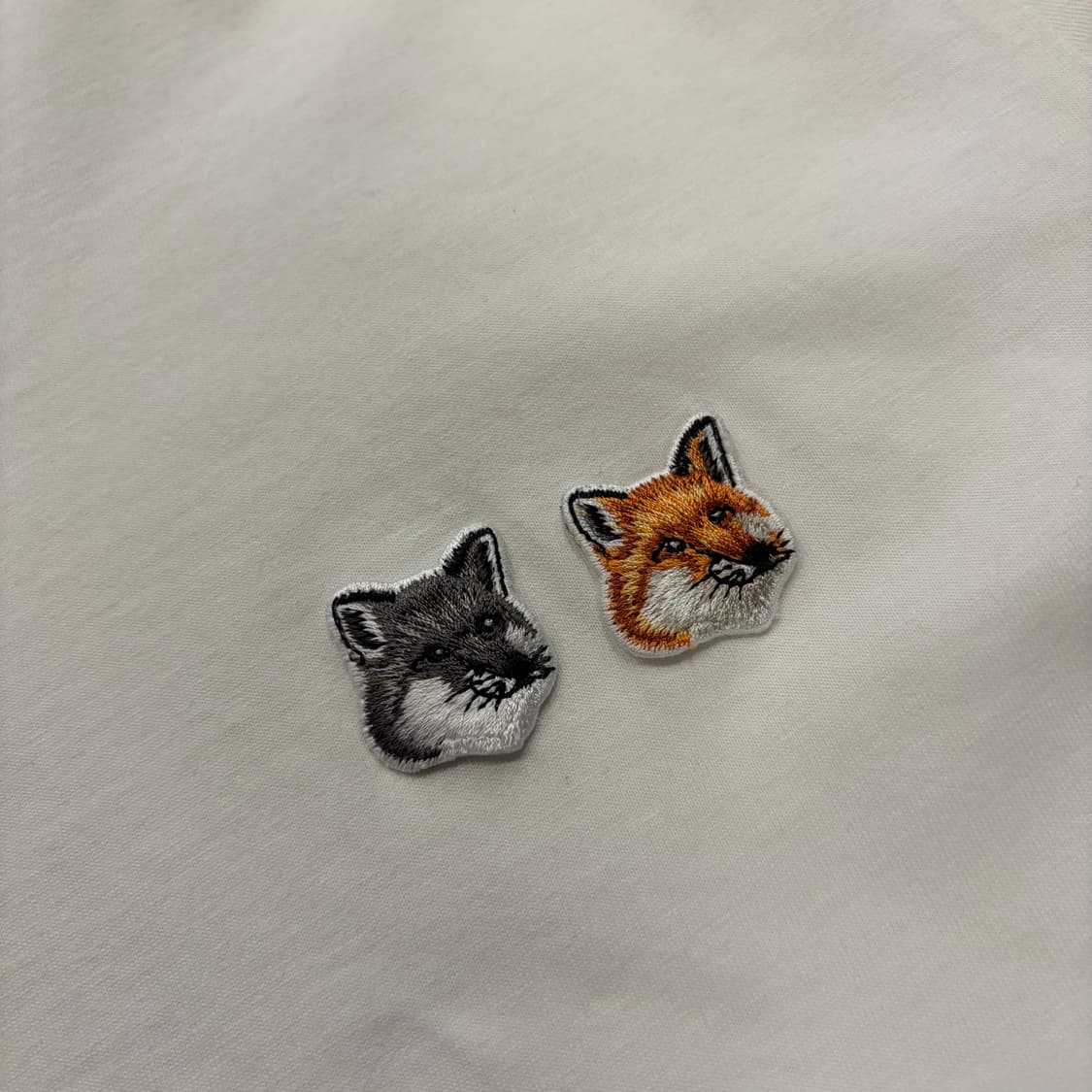 [L] 메종키츠네 더블 폭스 반팔 티셔츠 화이트 D348 상품이미지4