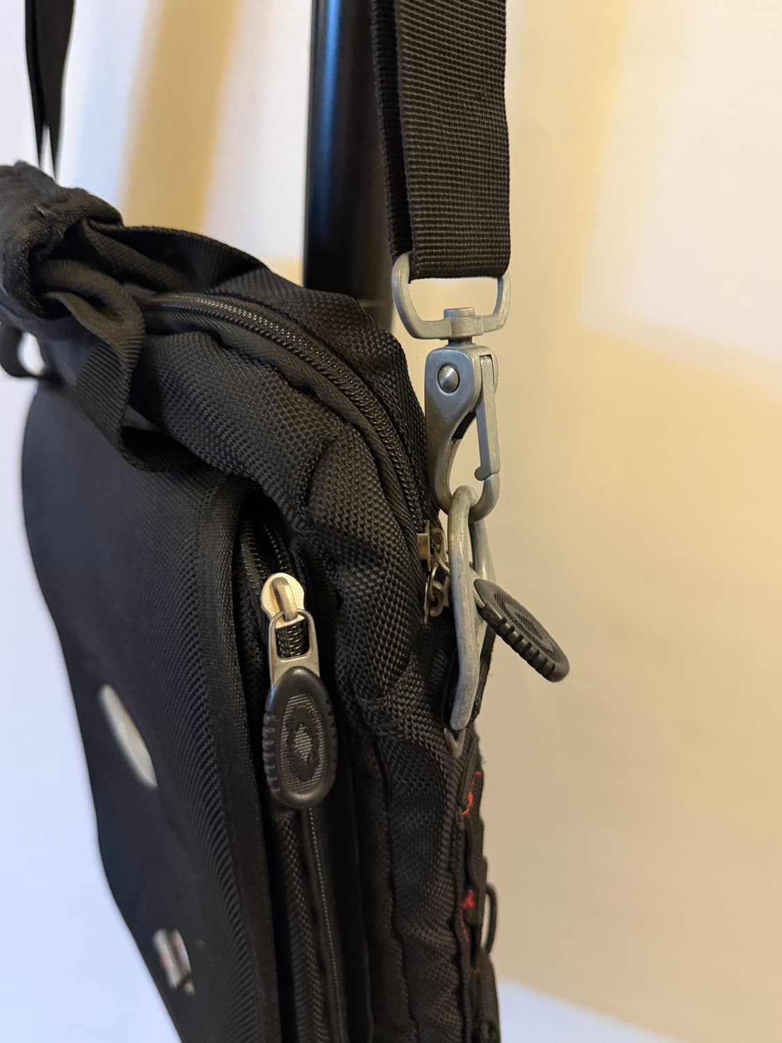 오클리 00's 랩탑 메신저백 상품이미지10