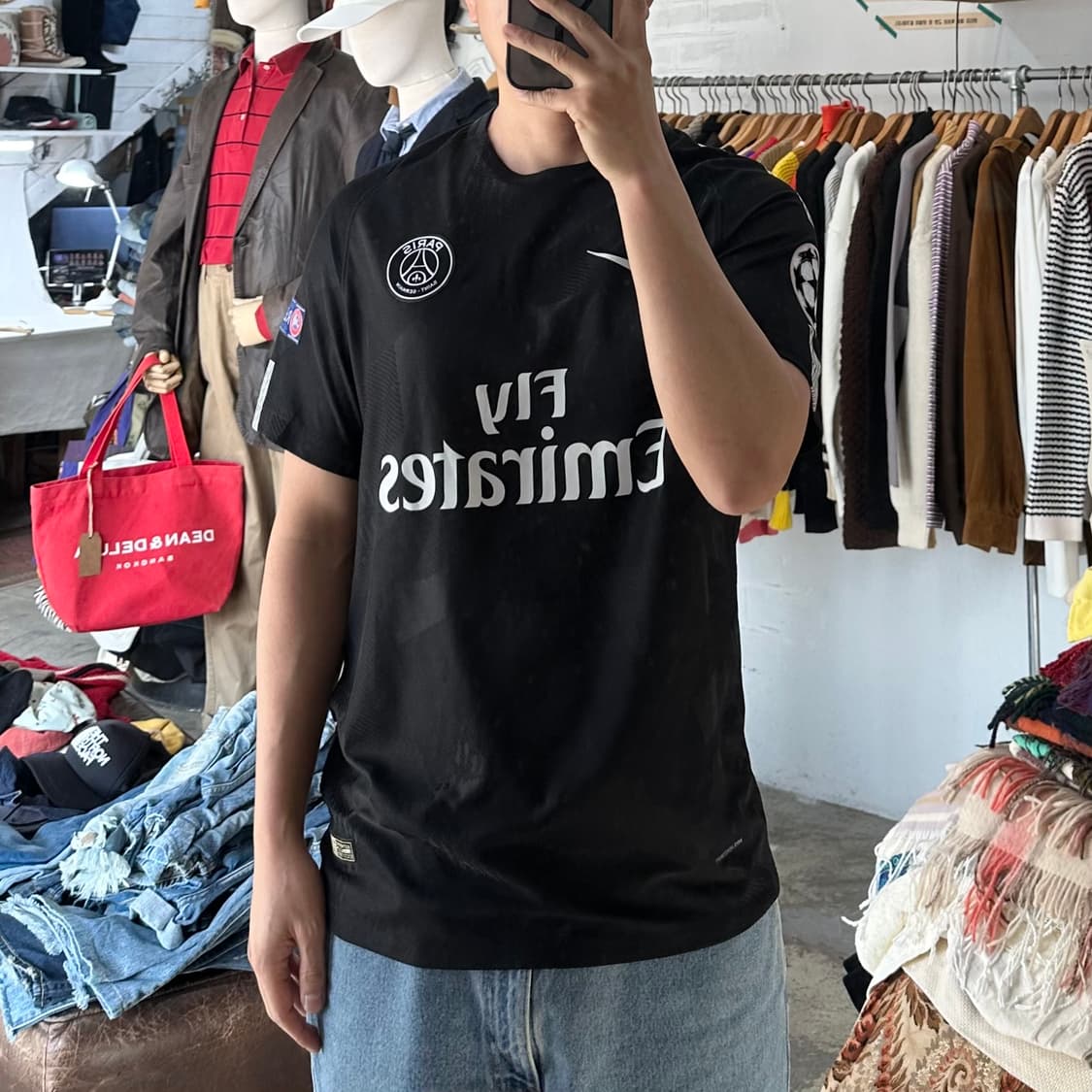 (착용컷) 나이키 2017 파리 생제르망 유니폼 상의 (남성용 100) 상품이미지3