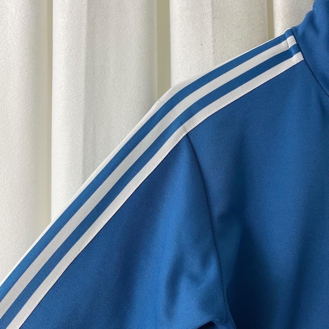 아디다스 블루 화이트 삼선 트랙탑 상품이미지5