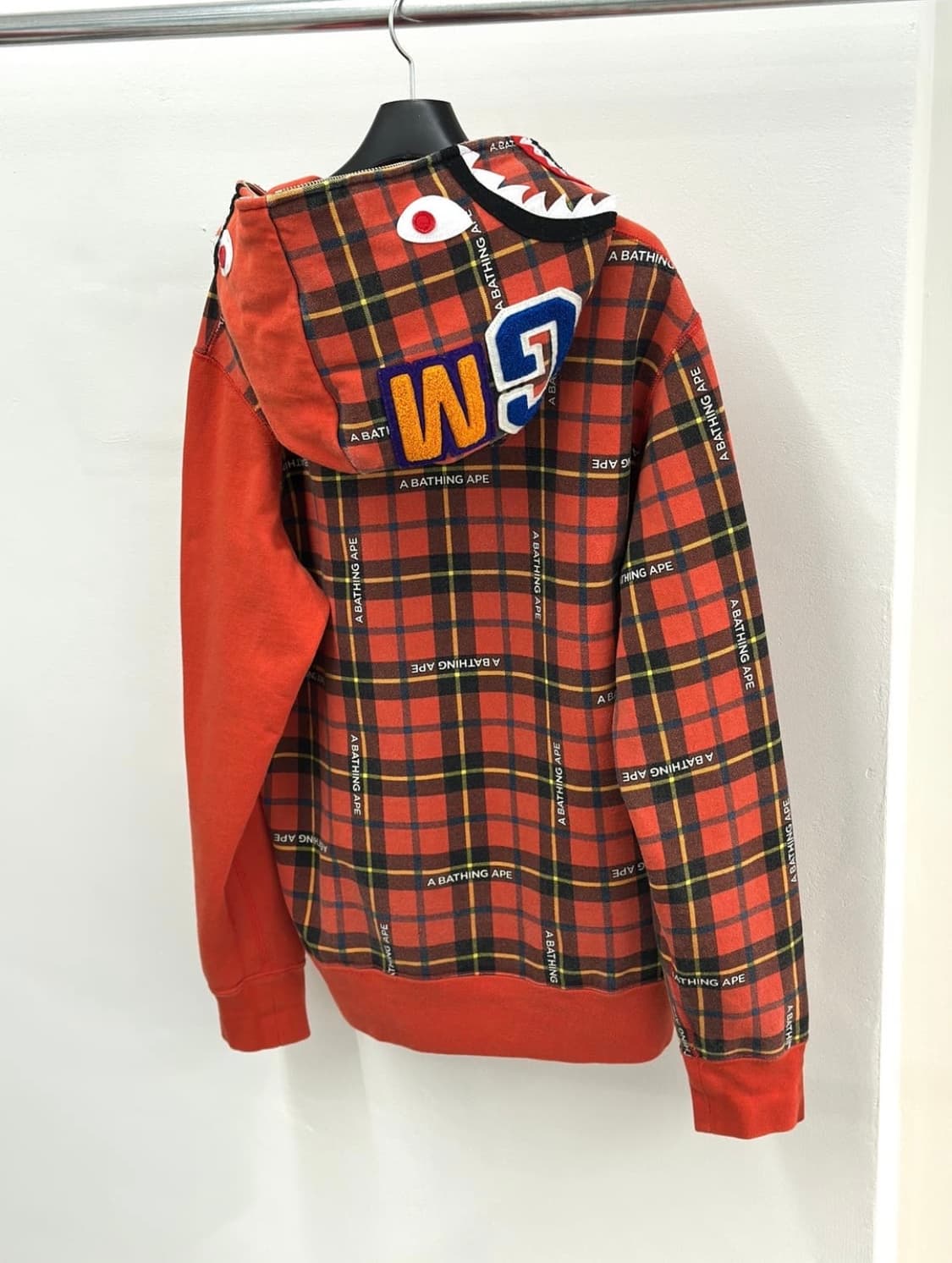 베이프 체크 샤크 후드집업 상품이미지3