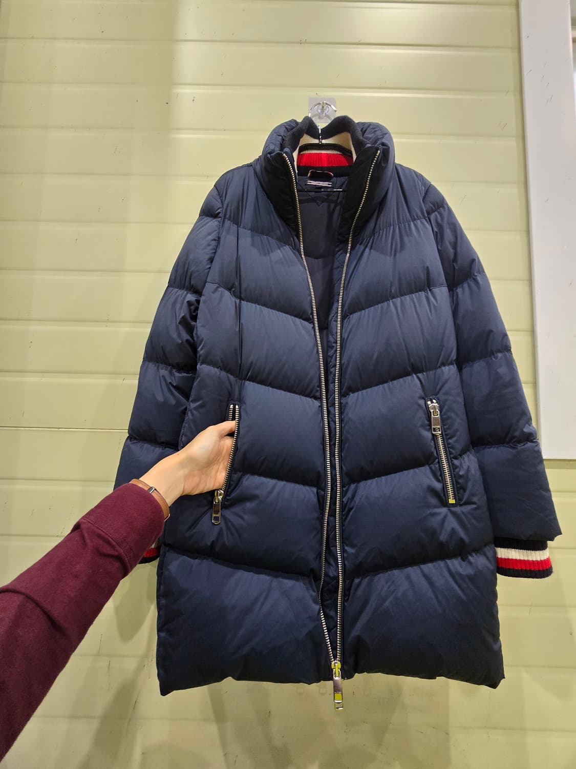 타미힐피거 네이비 롱 패딩 점퍼 상품이미지4