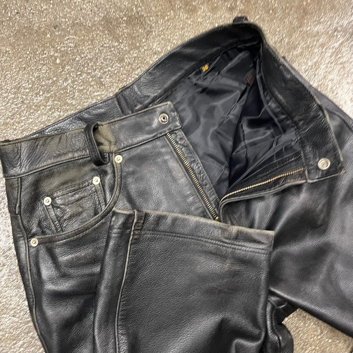 빈티지 가죽 팬츠 (32“) 상품이미지5