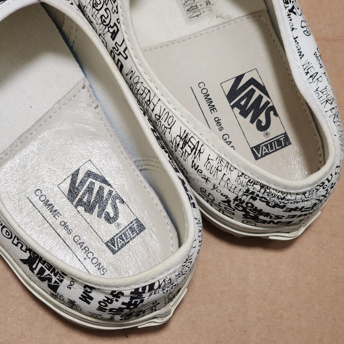 반스 볼트 × CDG OG 어센틱 LX 메세지 화이트 상품이미지2