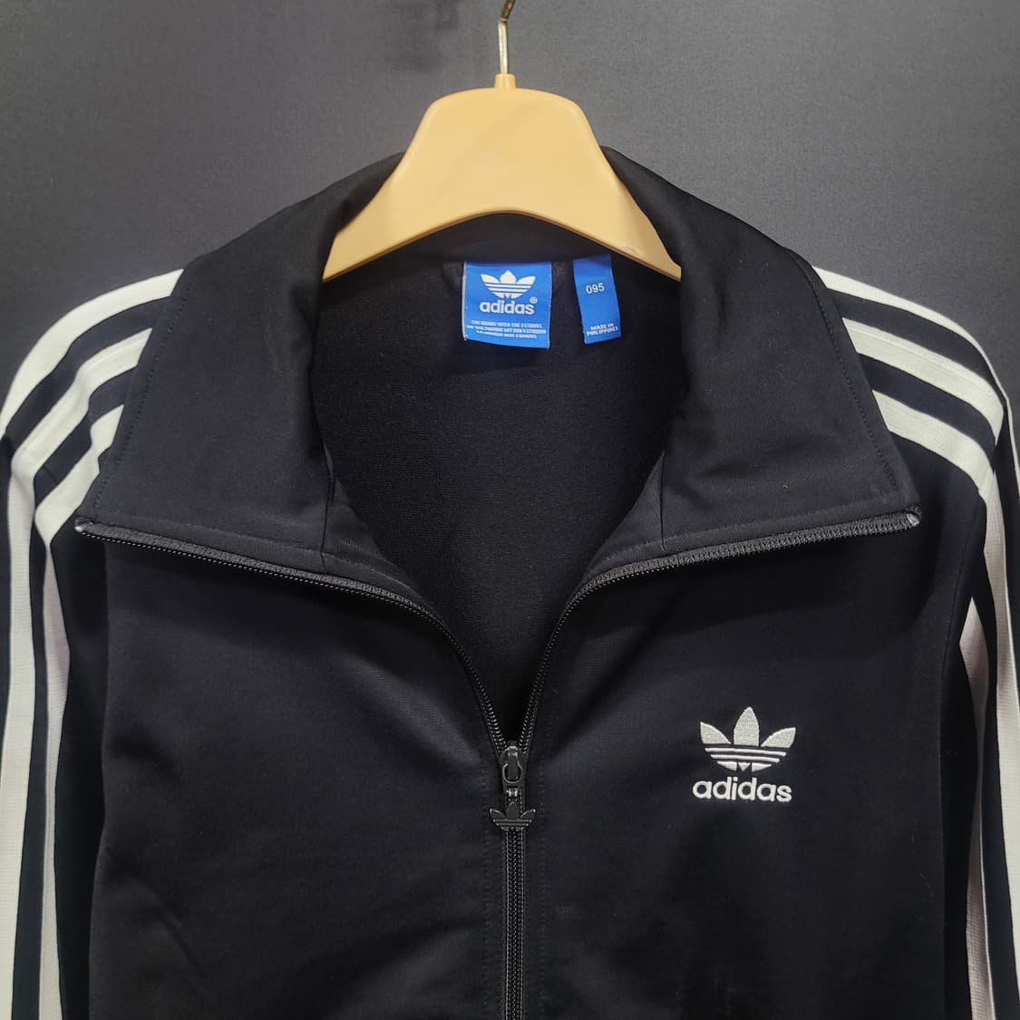 아디다스 불꽃 파이어버드 검흰 백로고 트랙탑 져지  상품이미지3