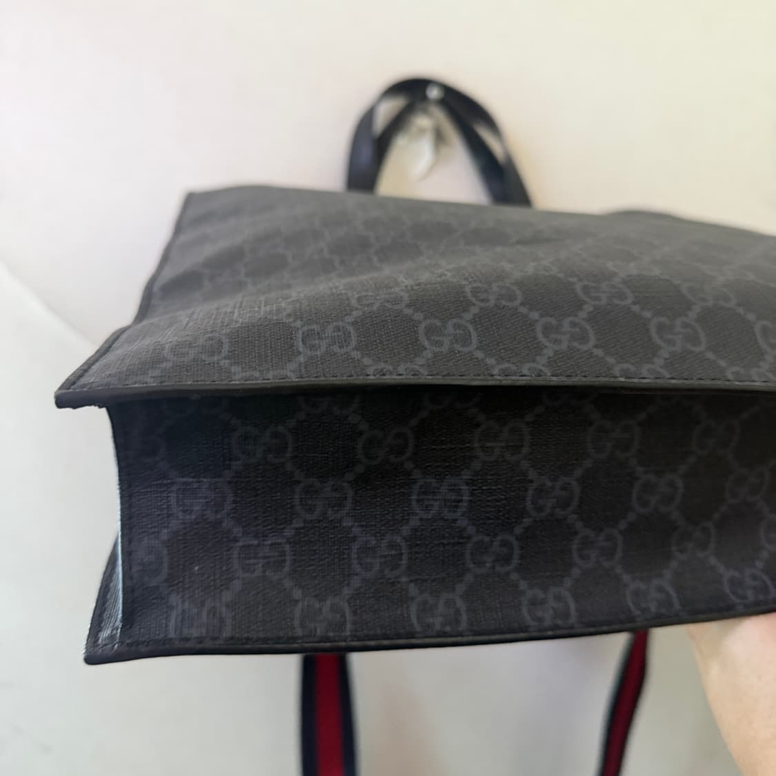 구찌 GG 슈프림 로고 토트&크로스백 상품이미지5