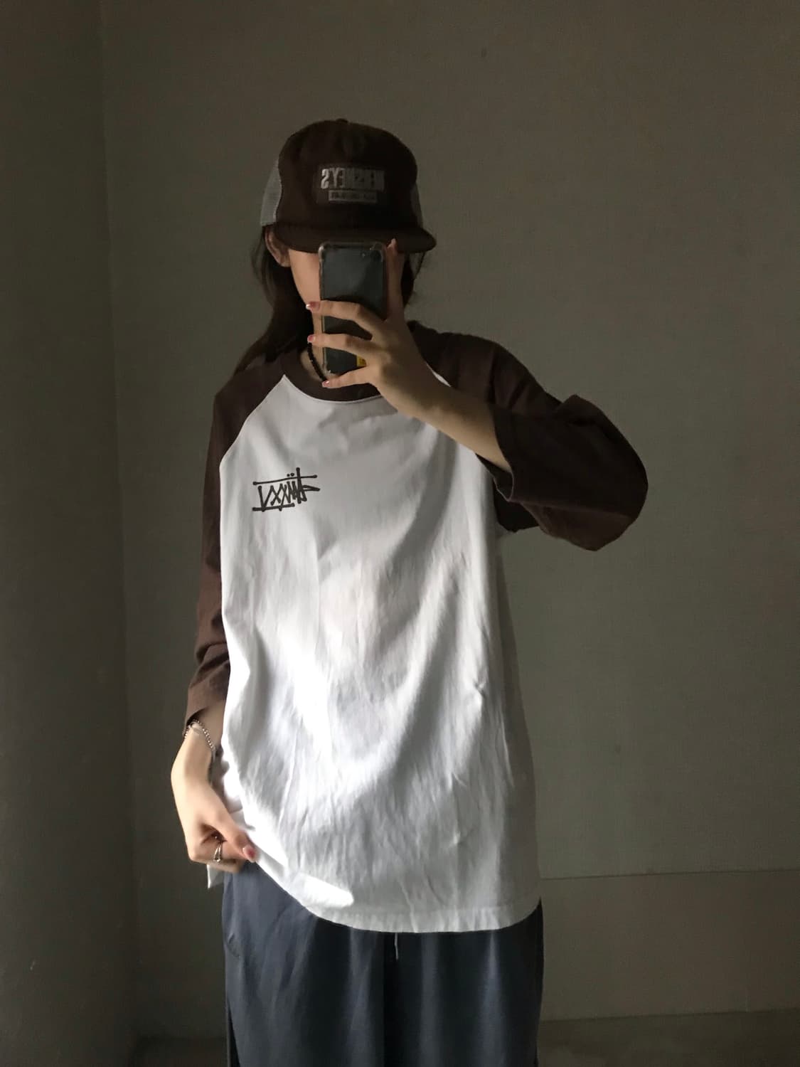 올드스투시 브라운 나그랑 월드투어 롱슬리브 상품이미지2