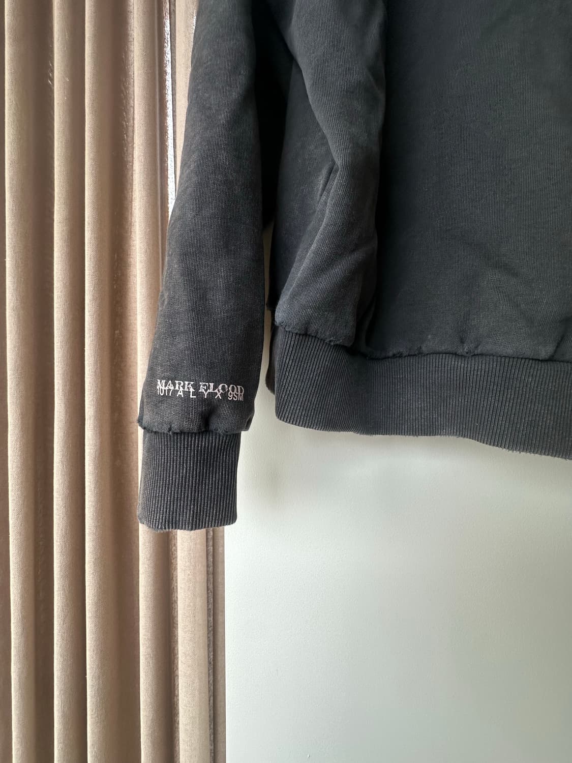 알릭스 마크플러드 디스트로이디드 후드  상품이미지4