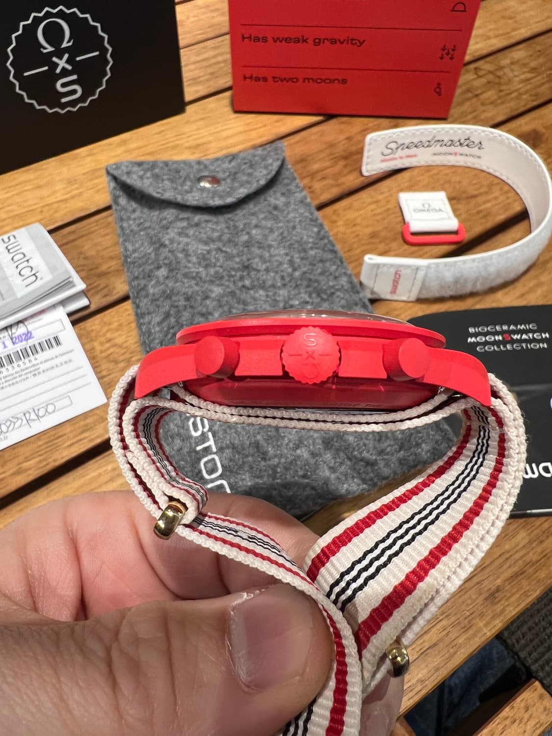 오메가 스와치 문스와치 미션 투 마스 화성 신품판매합니다. 상품이미지6