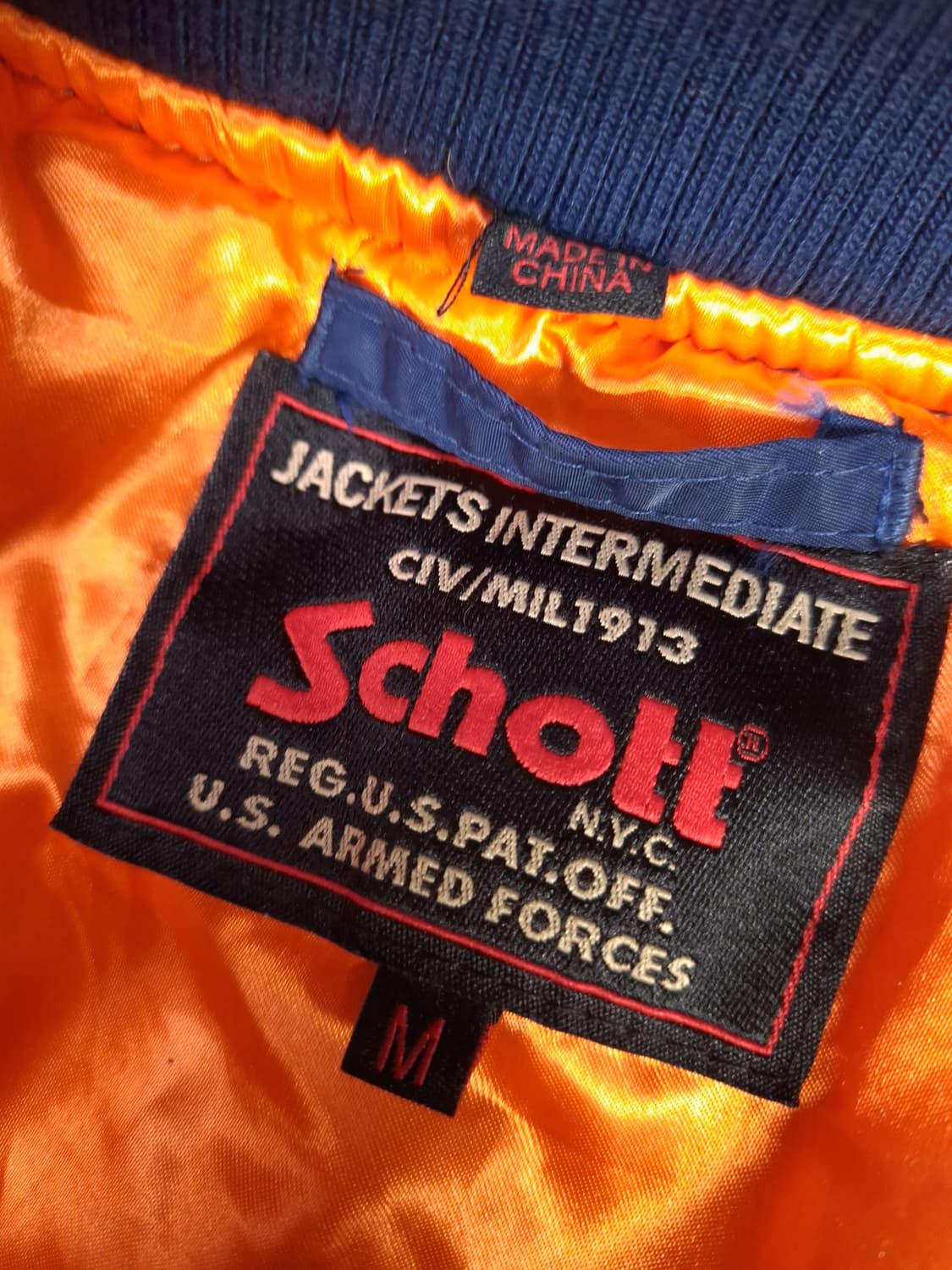 새제품 쇼트 수베니어투어 패딩 스카잔 상품이미지3