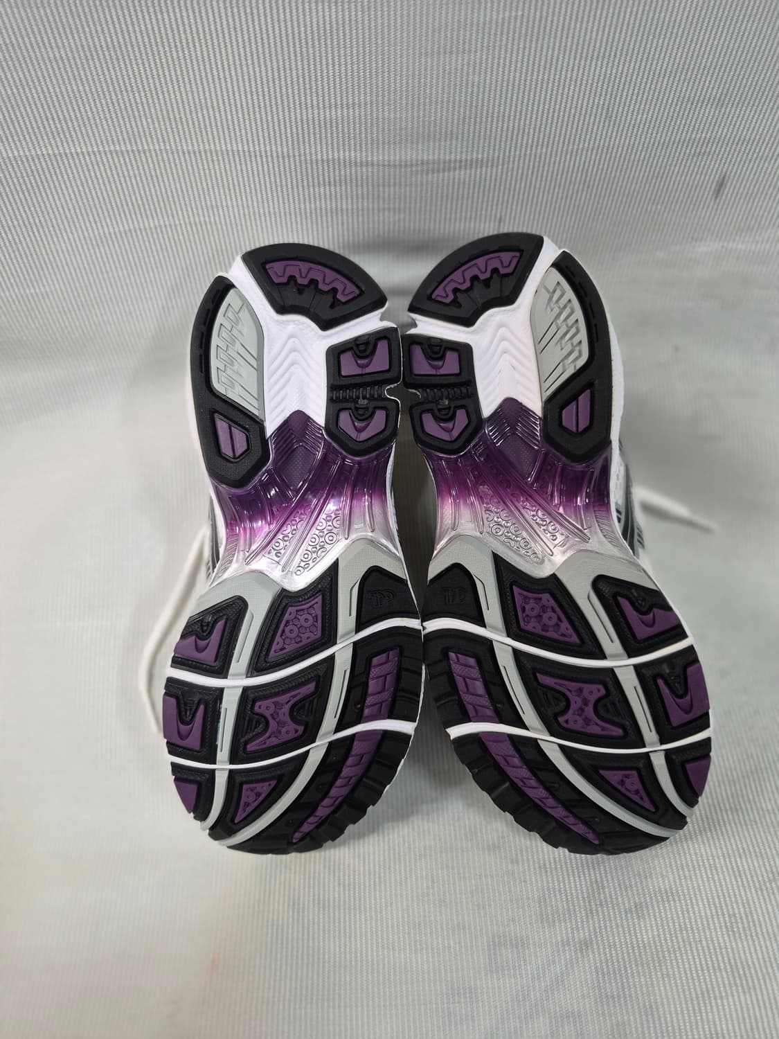 아식스 젤 카야노14 런닝화 그레이프 225 상품이미지5