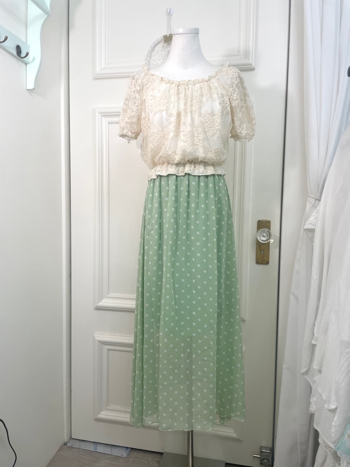 ivory lace off-sholder mint dot long opc 상품이미지1