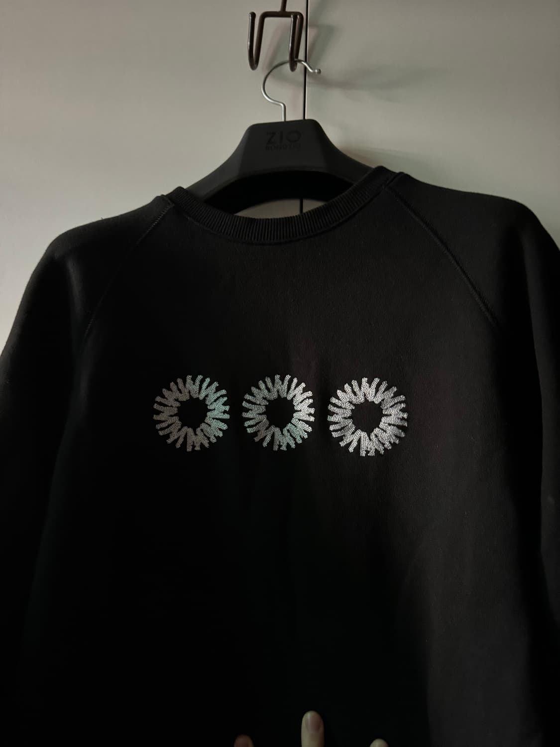 [이사 급처!!] 999휴머니티 EVD 스웻 맨투맨 블랙 m사이즈 상품이미지3