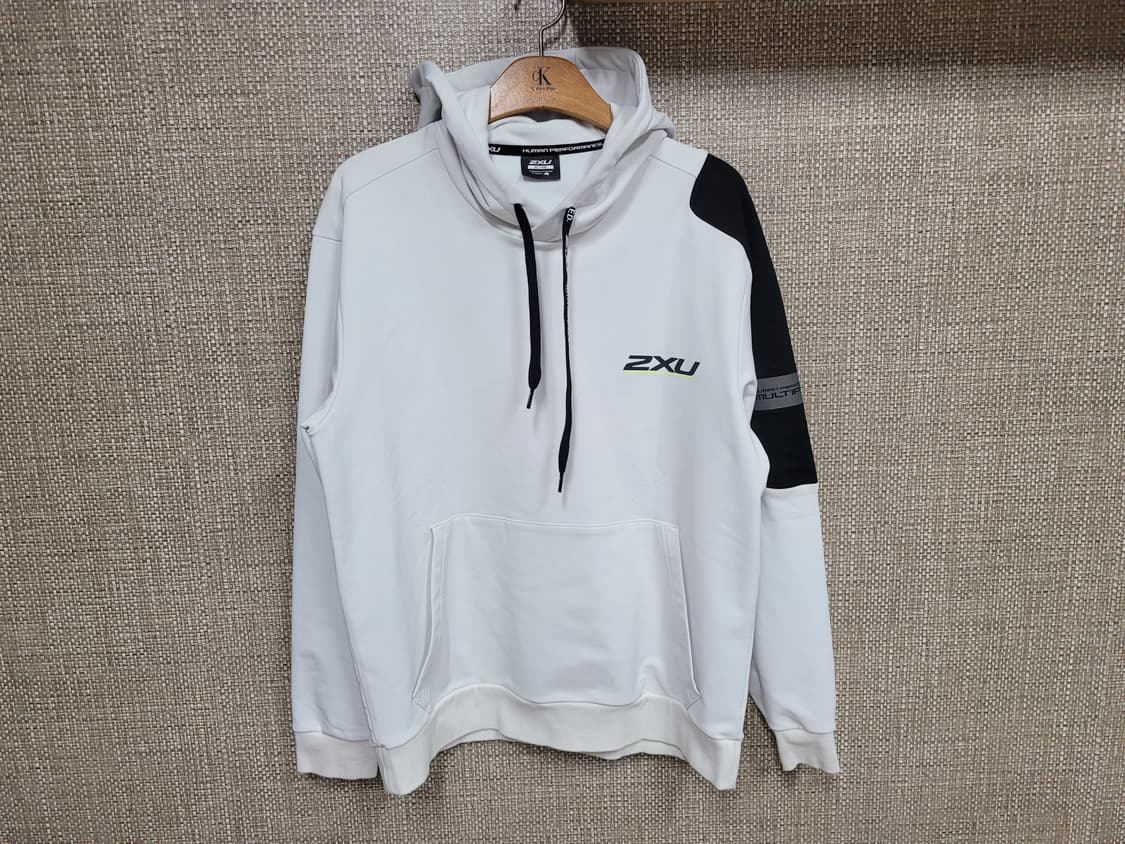 XL 105사이즈 2XU 후드티 상품이미지1