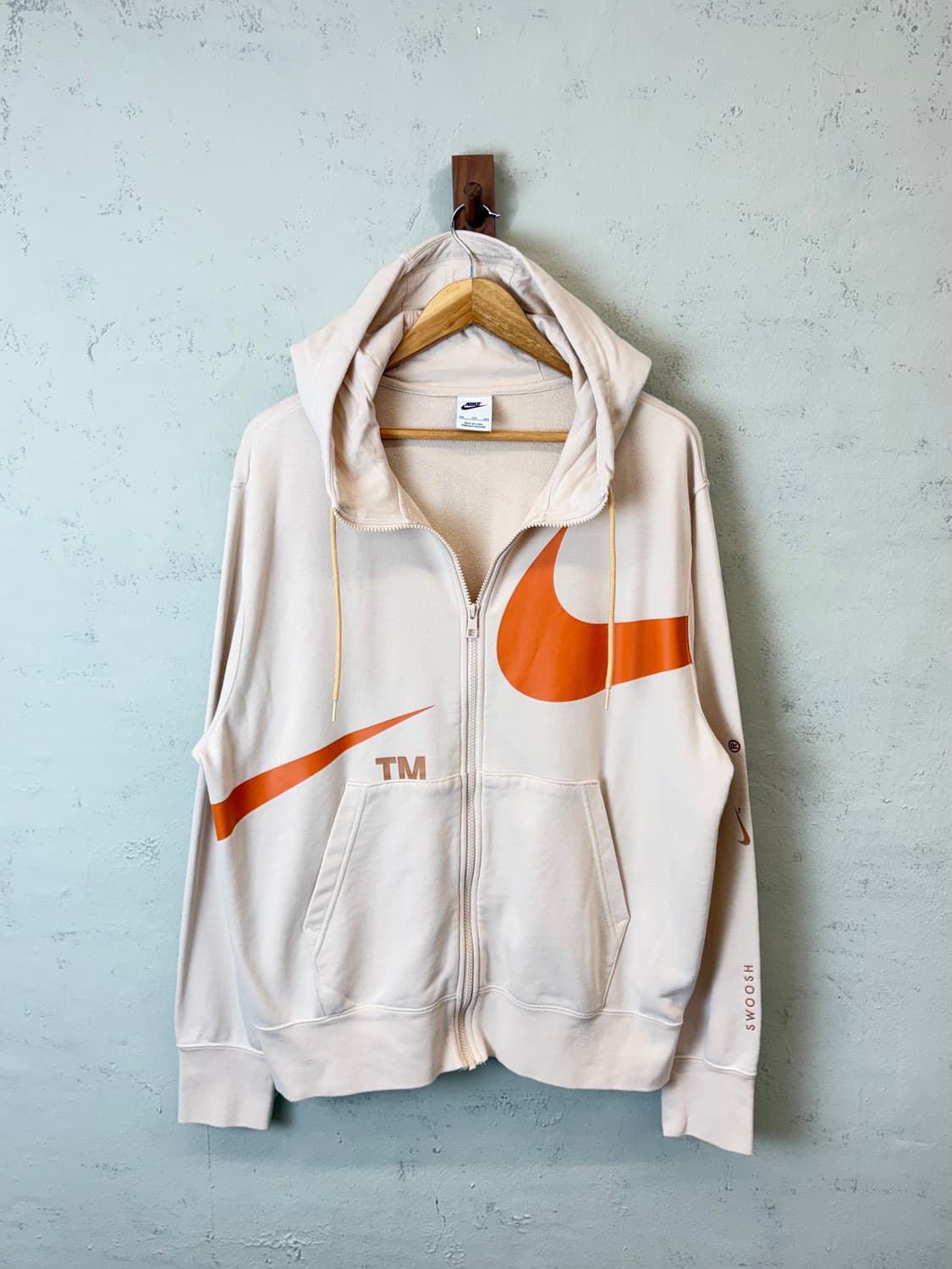 나이키 NSW 빅스우시 베이지 후드집업 상품이미지1