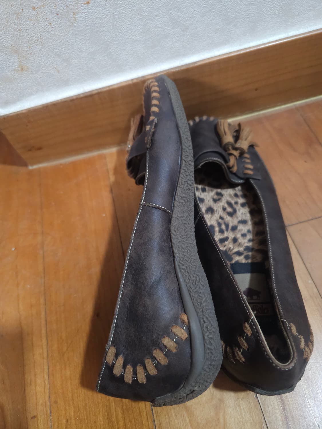 새상품)버팔로 여성 브라운 태슬 로퍼 모카신240 상품이미지6