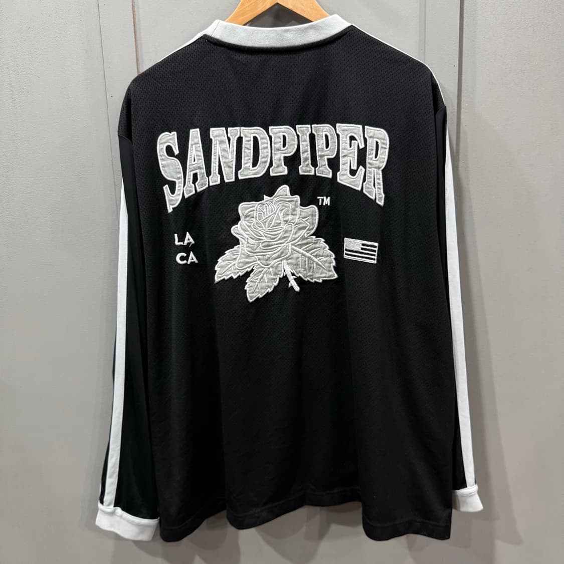 3 샌드파이퍼 SANDPIPER 로즈 롱슬리브 긴팔 티셔츠 상품이미지1