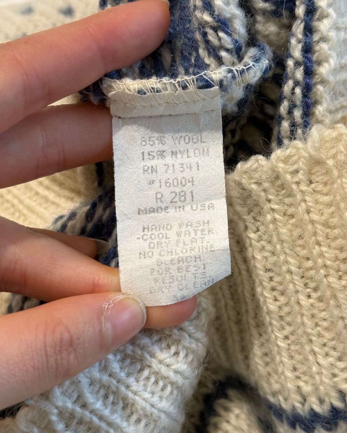 엘엘빈 블루 노르딕 패턴 울 가디건 상품이미지8