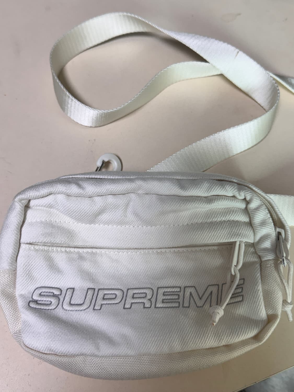 슈프림 데님 미니 숄더백 화이트25FW 상품이미지1