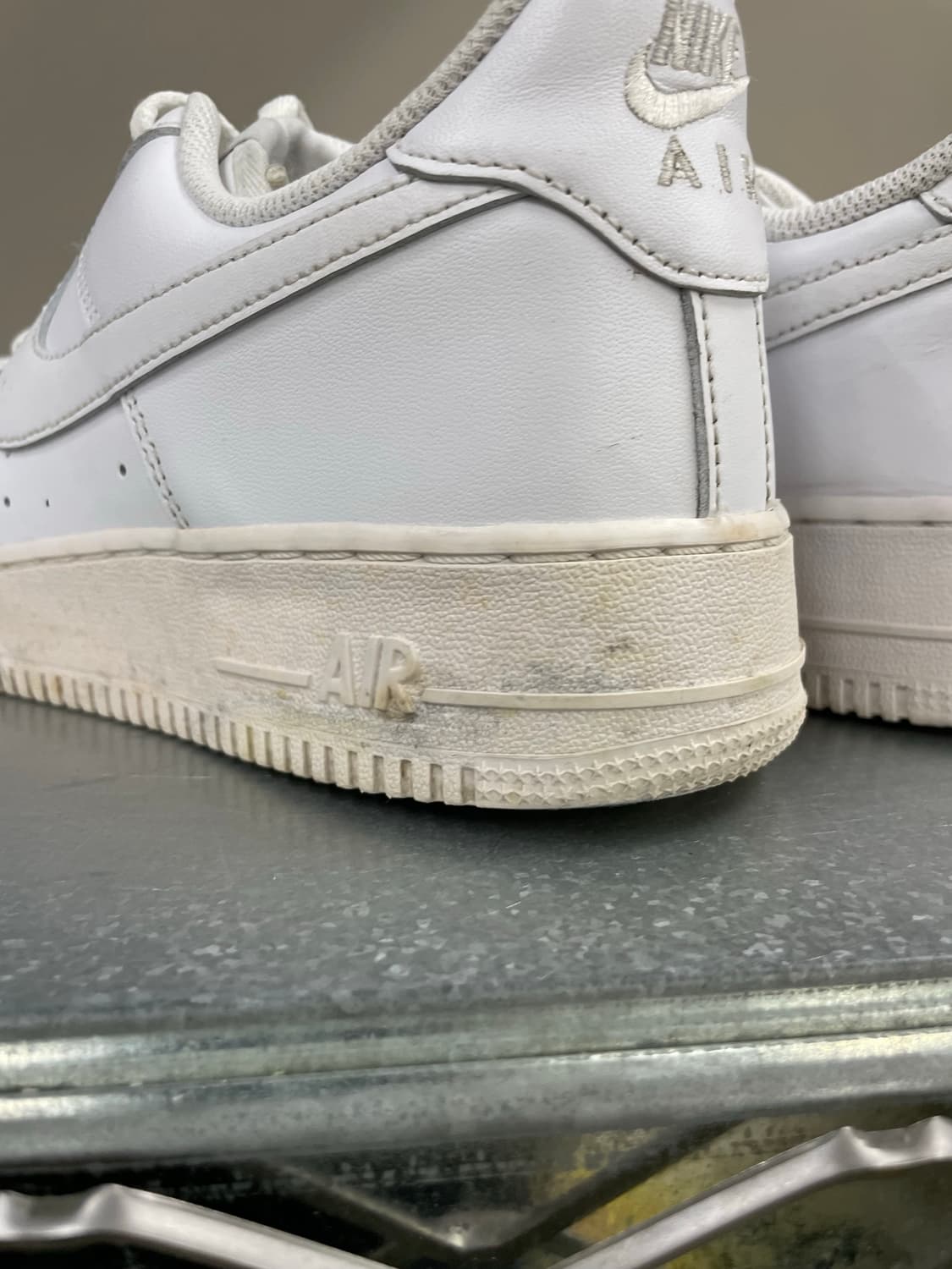 나이키 에어포스 1 로우 화이트 270 상품이미지9