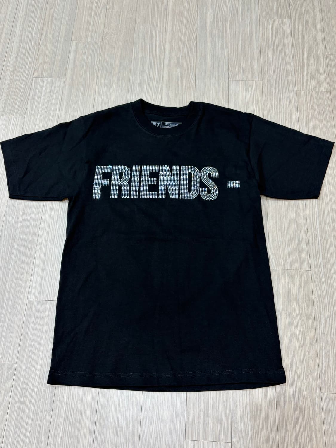 VLONE 브이론 반팔 m 상품이미지1