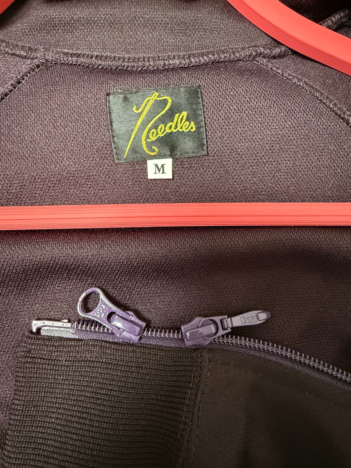 니들스 트랙자켓 버건디 상품이미지3