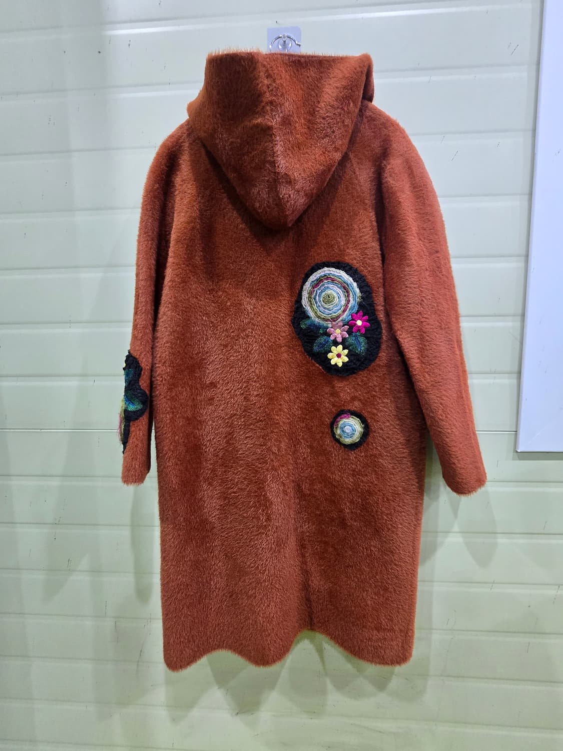 에코 밍크퍼 자수  후드 니트 코트 상품이미지7