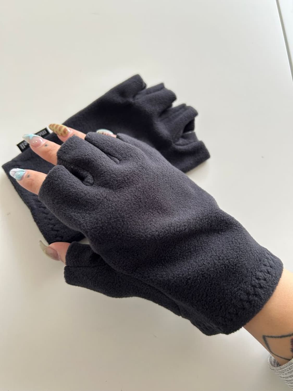 CHAMEECE FINGERLESS GLOVE 샤미스 손가락 없는 장갑 상품이미지1