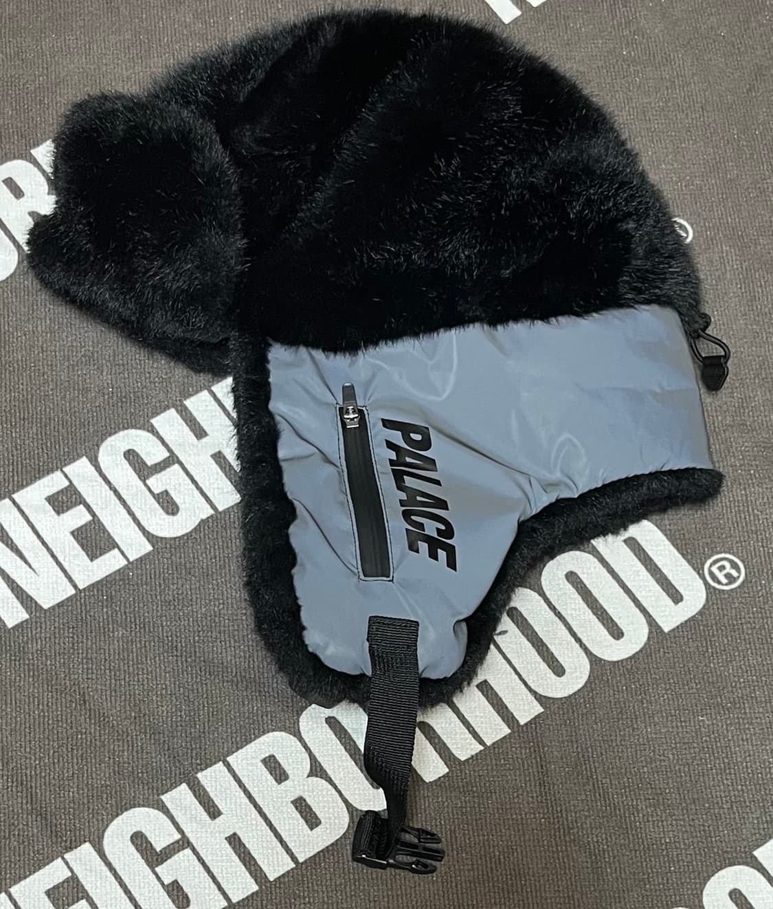 Palace 트루퍼 블랙 팁 23FW 상품이미지2