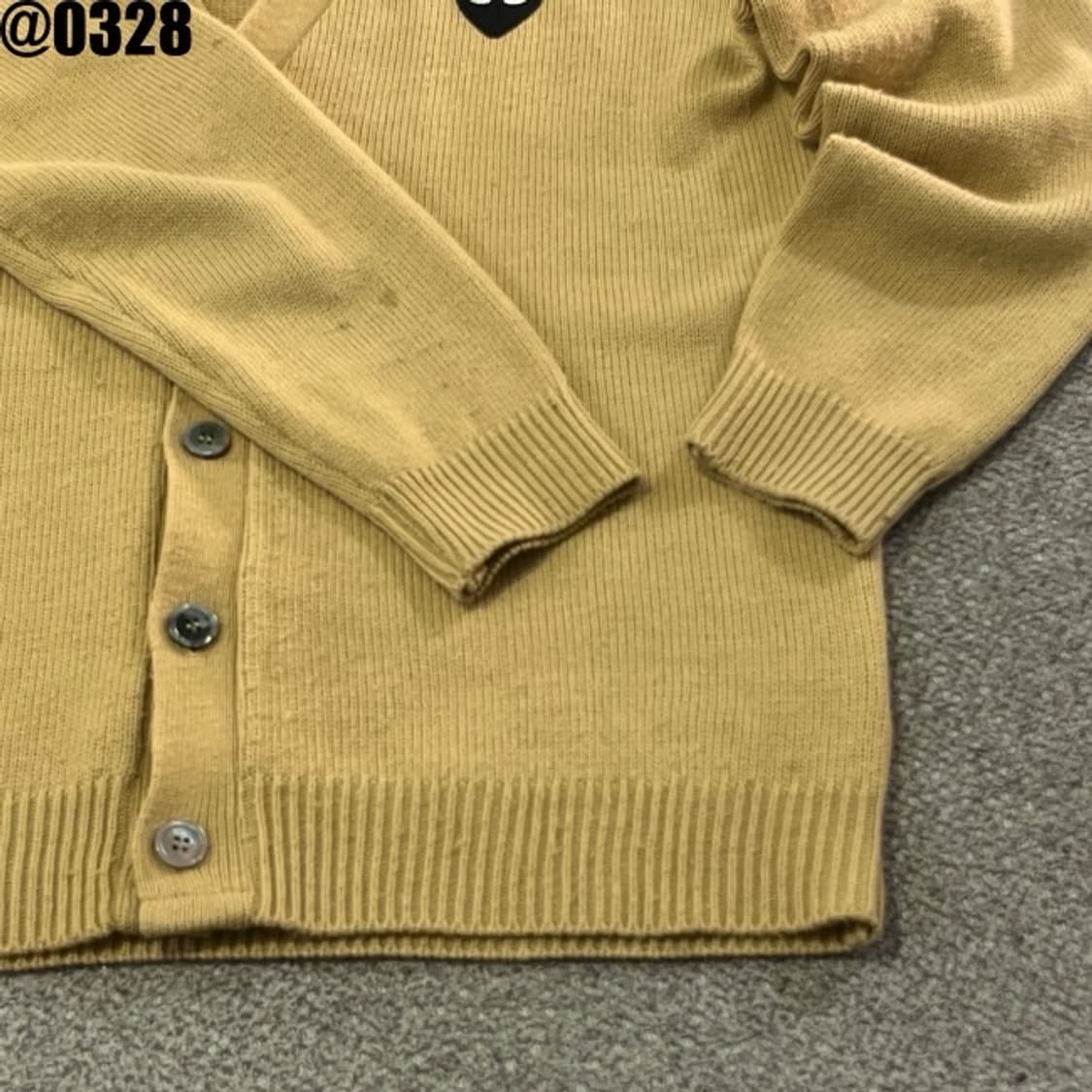 꼼데가르송 가디건 / 꼼데가디건  꼼데 가디건 노란색 베이지 검정 상품이미지4