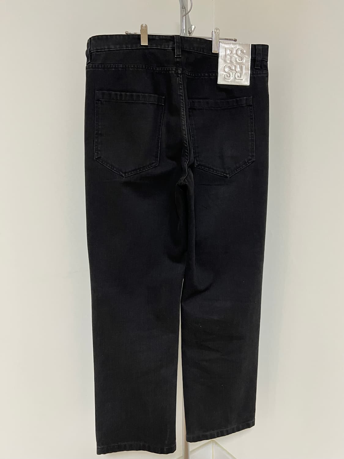 RAF SIMONS classic fit black jeans 상품이미지1