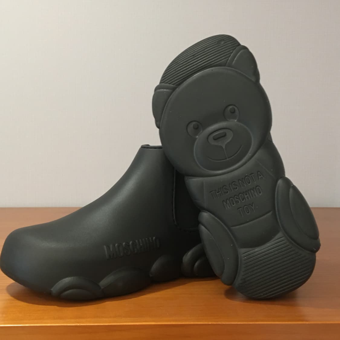 모스키노 곰돌이 gummy 앵클 부츠 36 / 착용샷O 상품이미지1